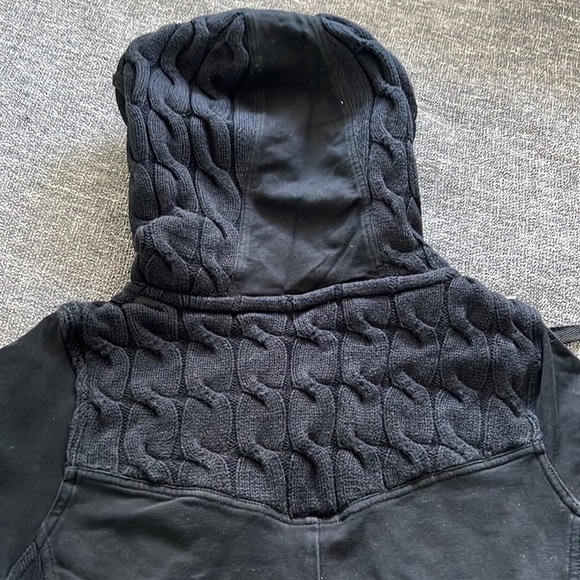 Lululemon black hoodie Size 8 - Picture 5 of 7